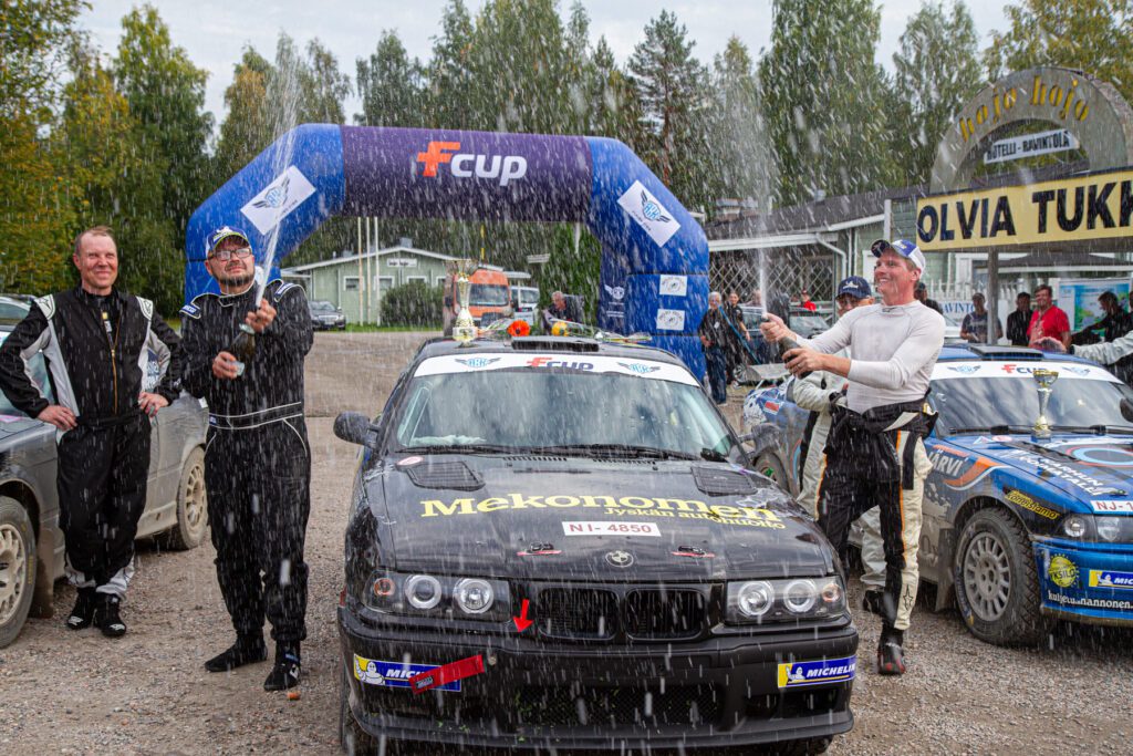 Hojo Hojo ralli maali, Joonas ja Jouni. Kuva: Tero Tuiskula